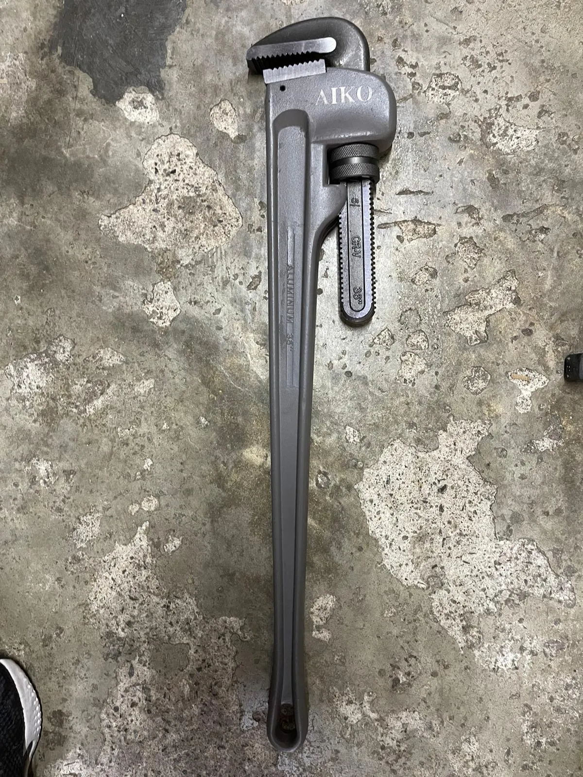 Aiko Aluminum Pipe Wrench CR-V Steel Jaw | Model : PWA-A