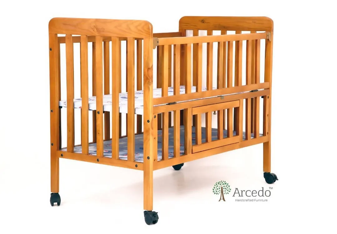 ARCEDO Florence Wooden Baby Cot With Mosquitoes net, Dimensions: H82.5×W59.6×L102.8 cm