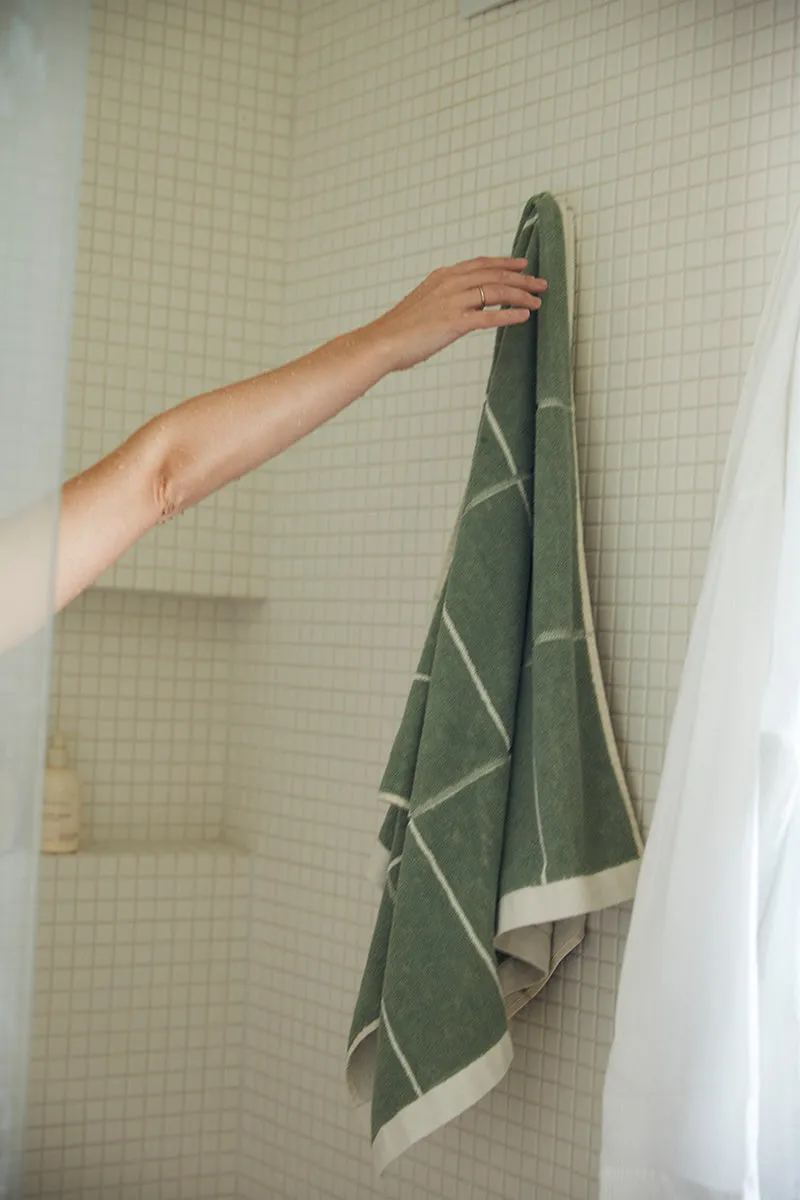 Bethell Bath Towel - Sage & Chalk