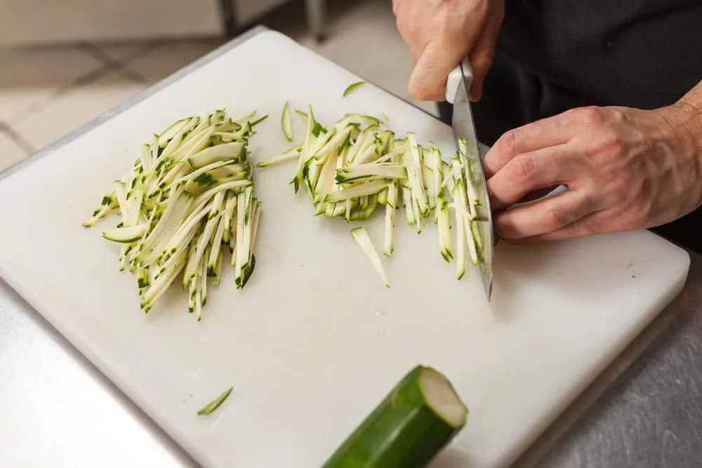 Heavy Duty Chopping board - Handle without care