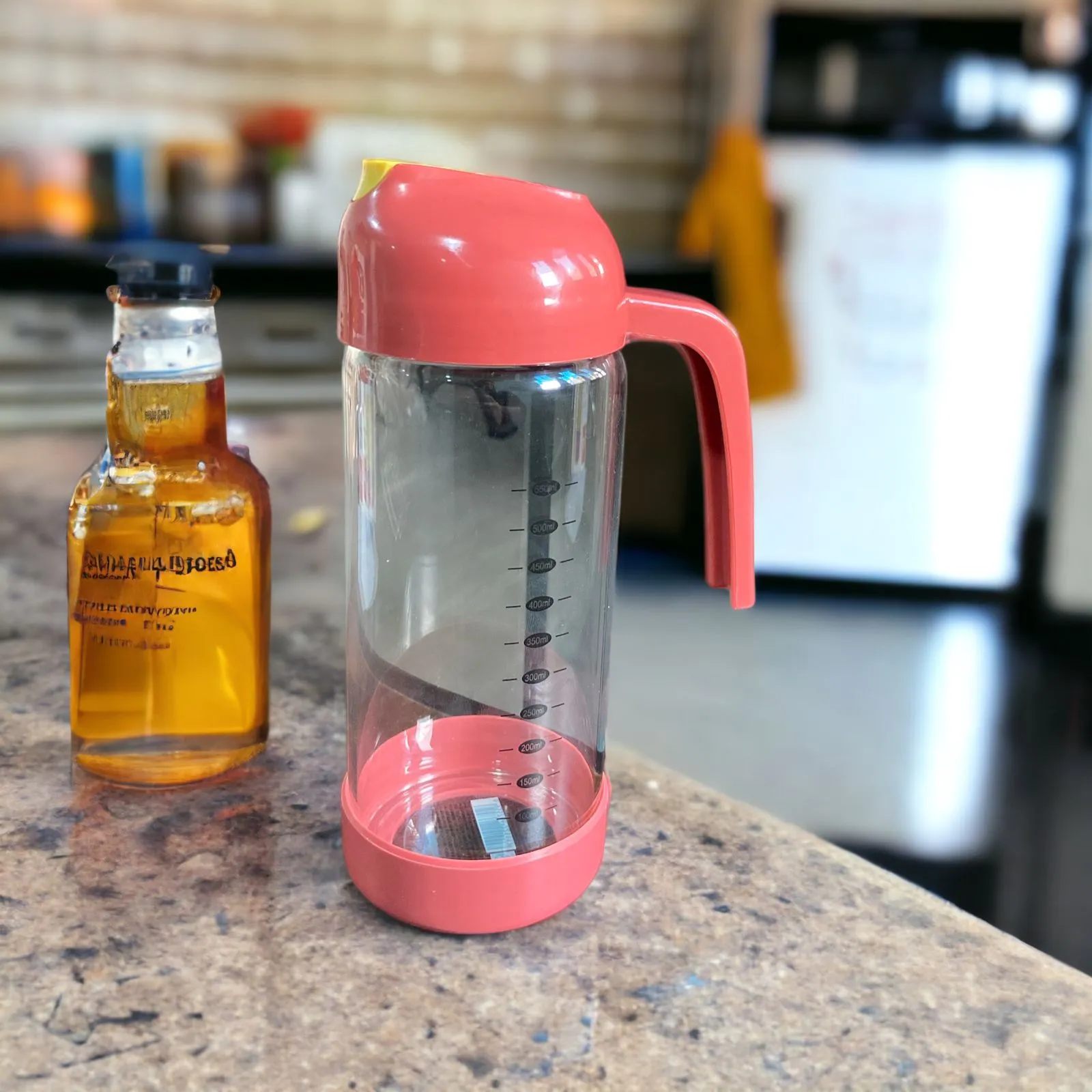 Leak-Proof Oil Bottle with Auto Lid Opening