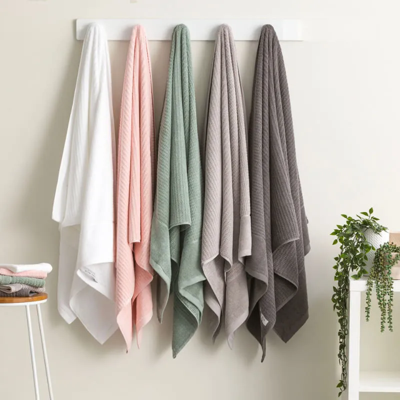 Renee Taylor Cambridge Textured 5 Piece Primrose Towel Pack