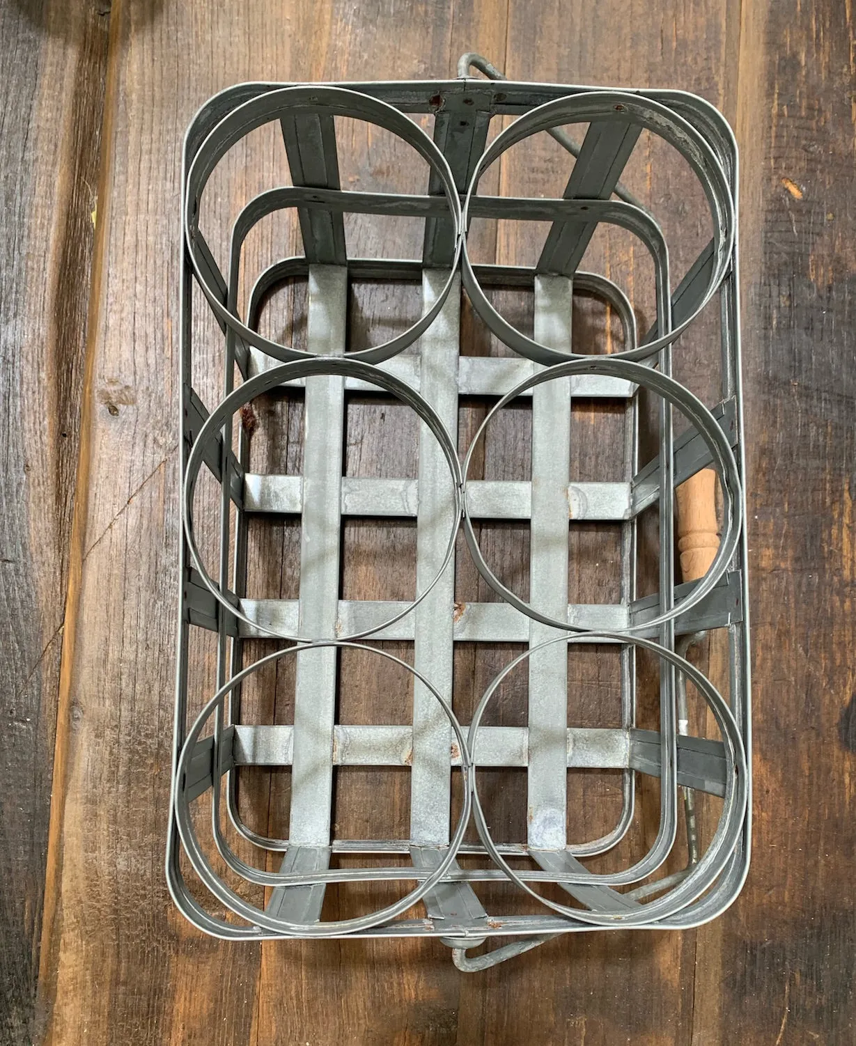 Vintage Metal Bottle Carrier /Holder  #4510